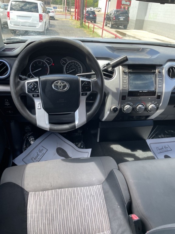 2014 Toyota Tundra Image 5