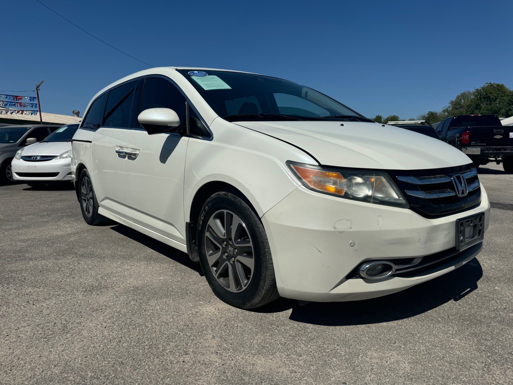 2015 Honda Odyssey Image 2