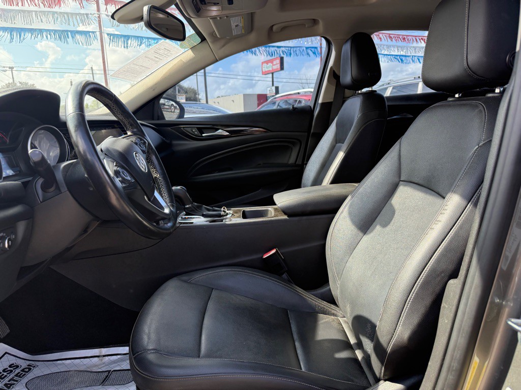 2018 Buick Regal Image 5