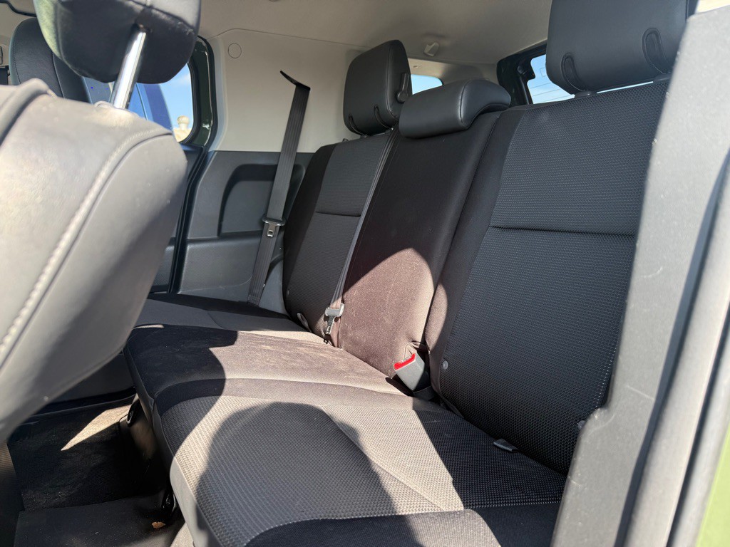 2014 Toyota FJ Cruiser Image 6
