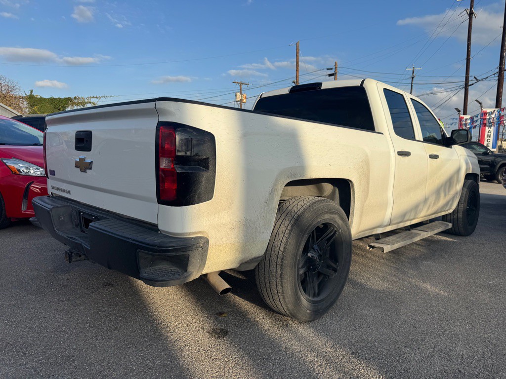 2018 Chevrolet Silverado 1500 Image 3