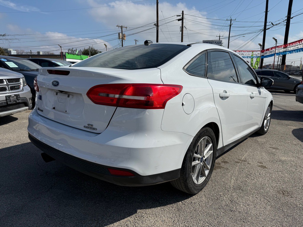 2015 Ford Focus Image 3