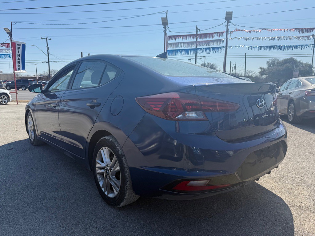 2020 Hyundai Elantra Image 4