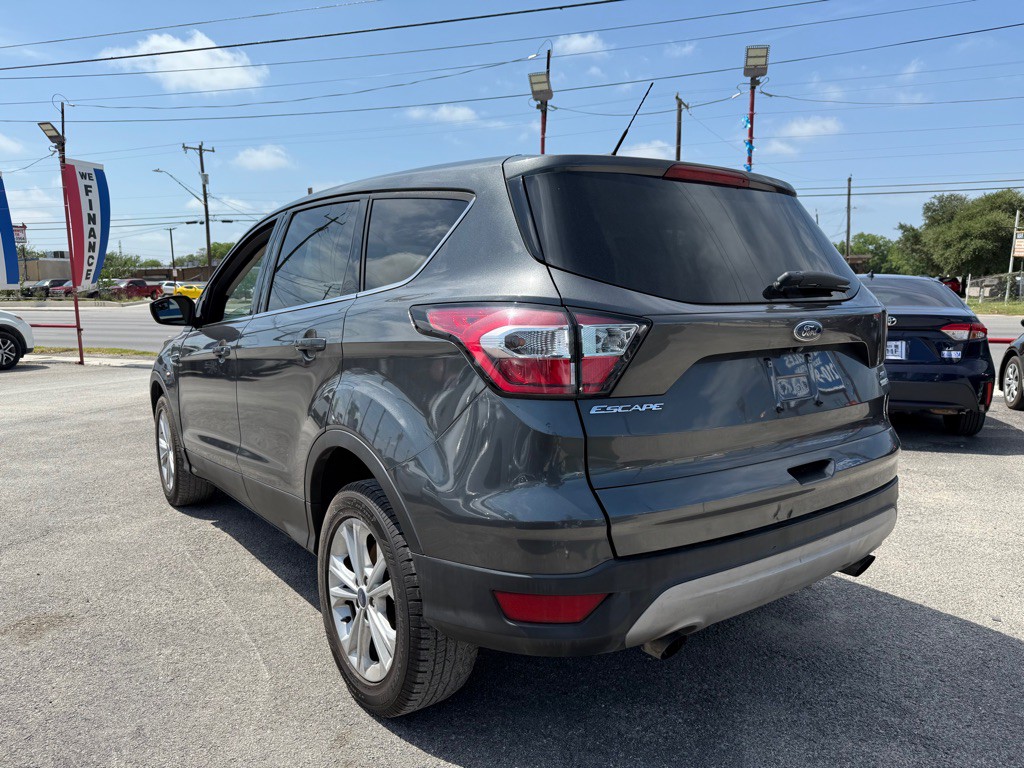2017 Ford Escape Image 4