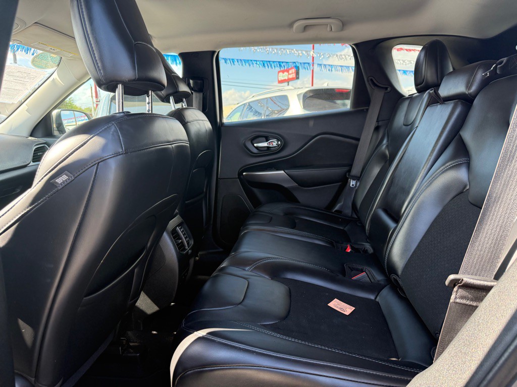 2020 Jeep Cherokee Image 6