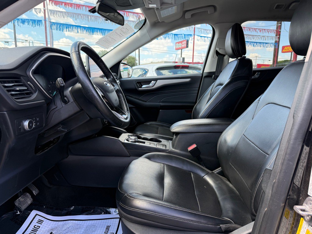 2021 Ford Escape Image 5
