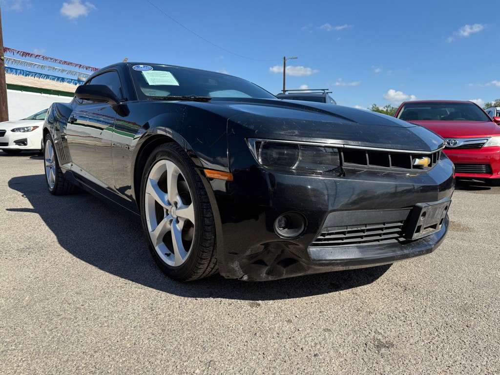 2015 Chevrolet Camaro Image 2