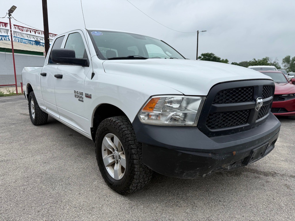 2022 RAM 1500 Image 2