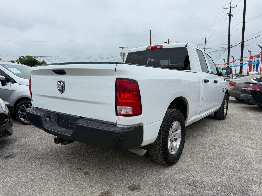 2022 RAM 1500 Image 3