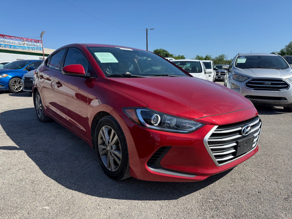 2017 Hyundai Elantra Image 2