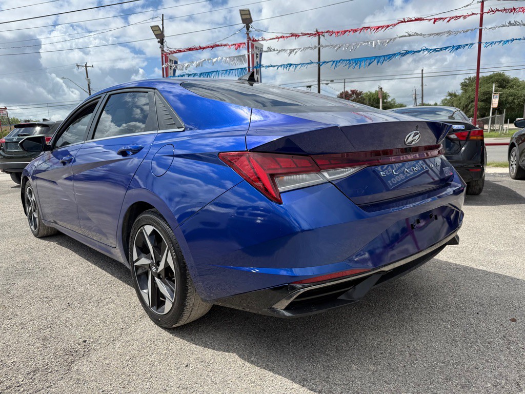 2021 Hyundai Elantra Image 4