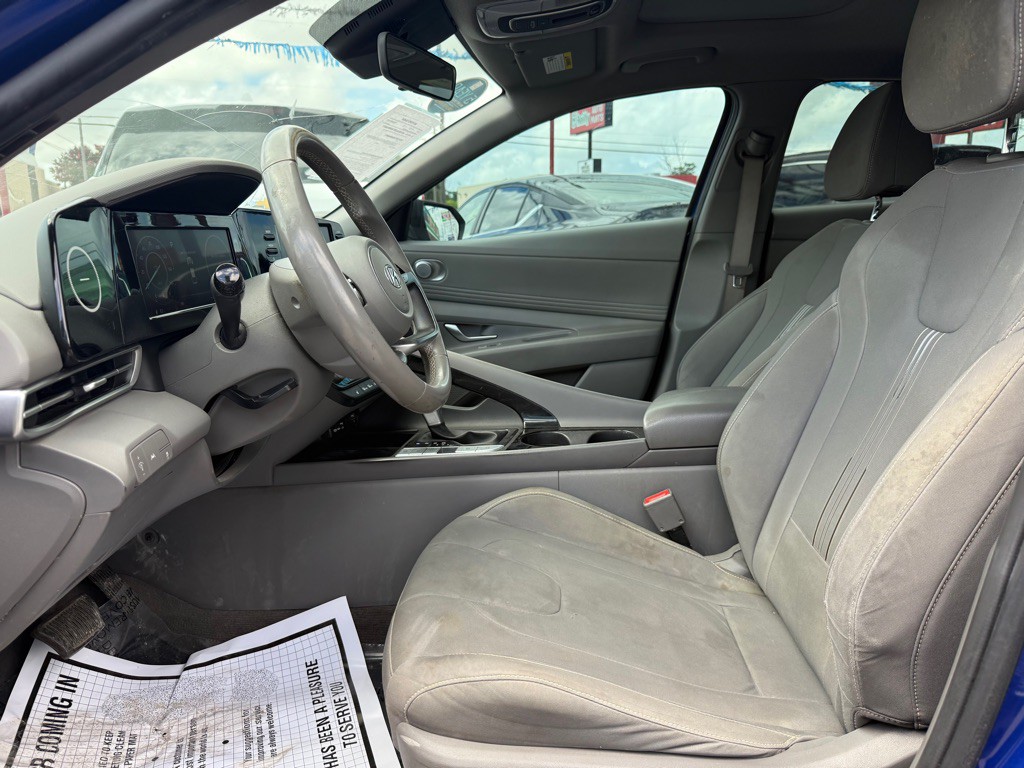 2021 Hyundai Elantra Image 5