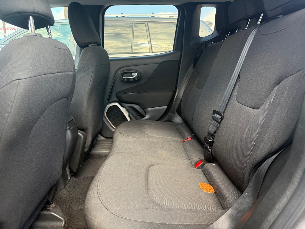 2017 Jeep Renegade Image 6