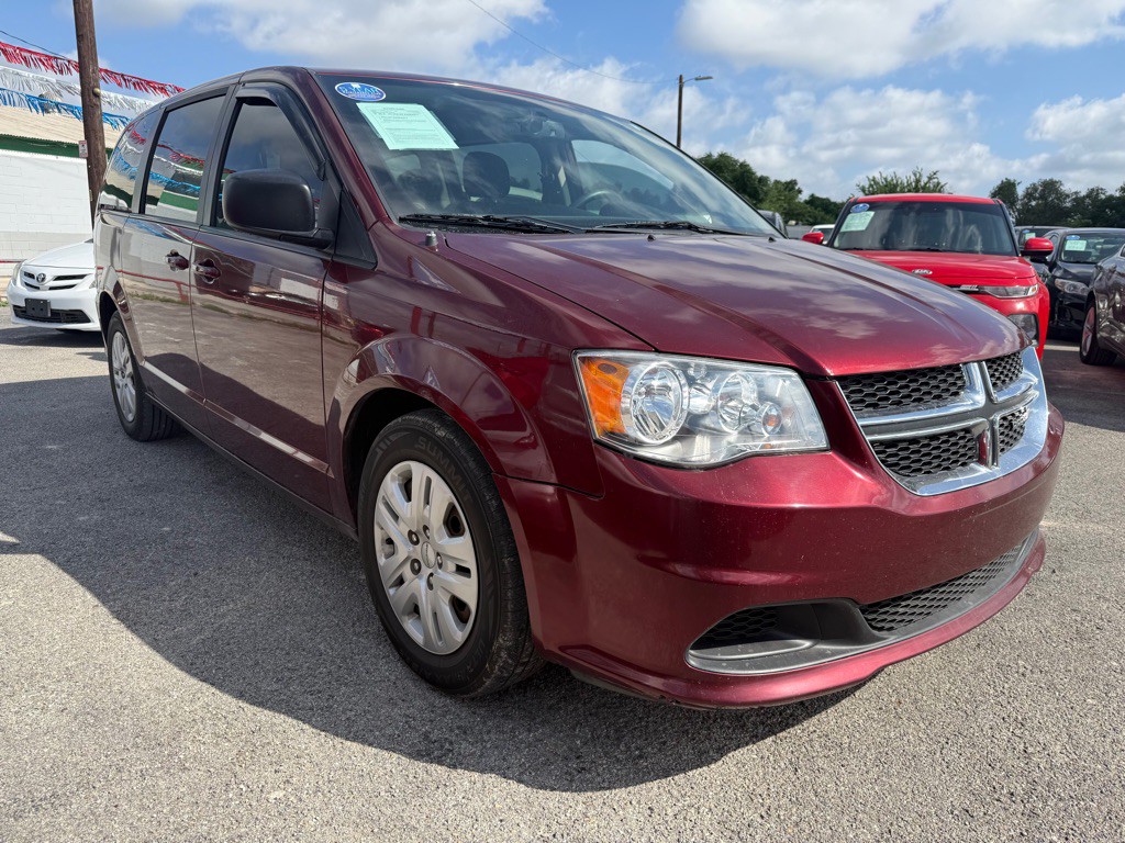2018 Dodge Grand Caravan Image 2