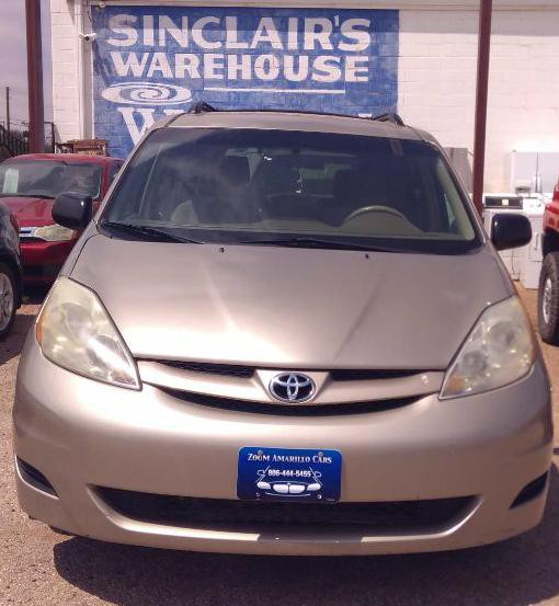 2008 Toyota Sienna Image 1