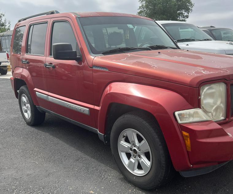 2010 Jeep Liberty Image 3