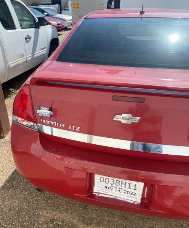 2008 Chevrolet Impala Image 2