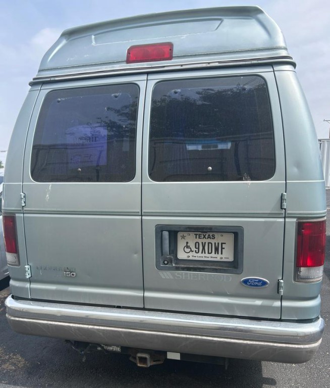 1995 Ford Econoline Image 3