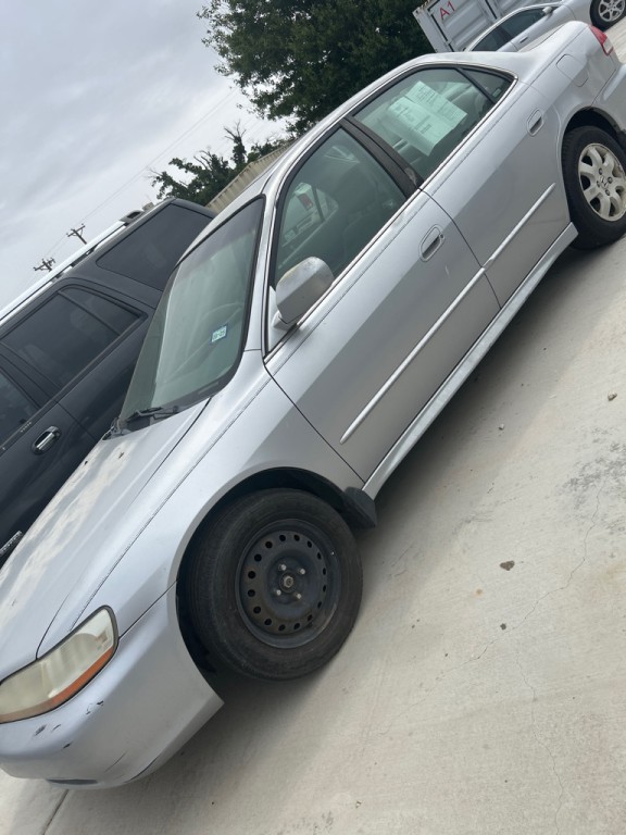 2002 Honda Accord Image 4