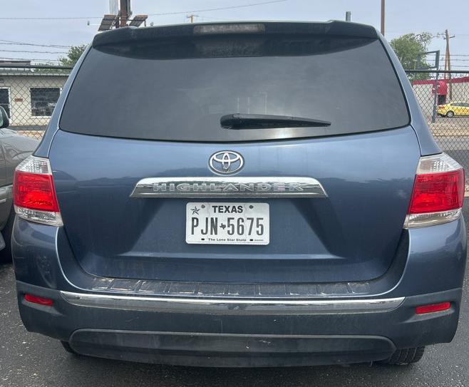 2013 Toyota Highlander Image 3