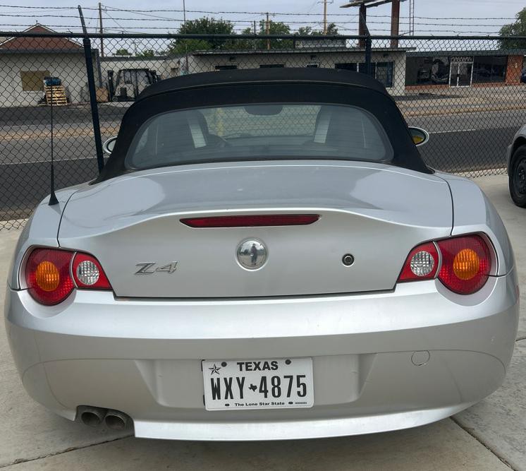 2003 BMW Z4 Image 3