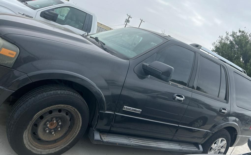 2007 Ford Expedition Image 4