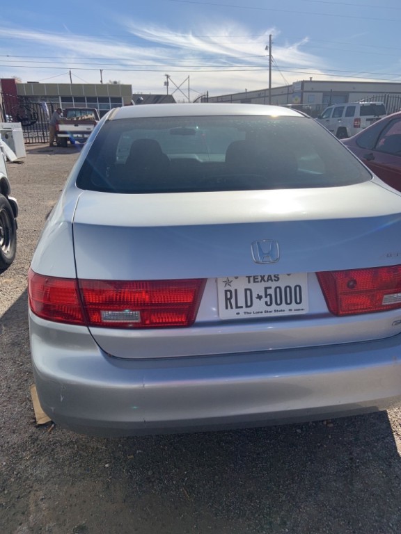2005 Honda Accord Image 2