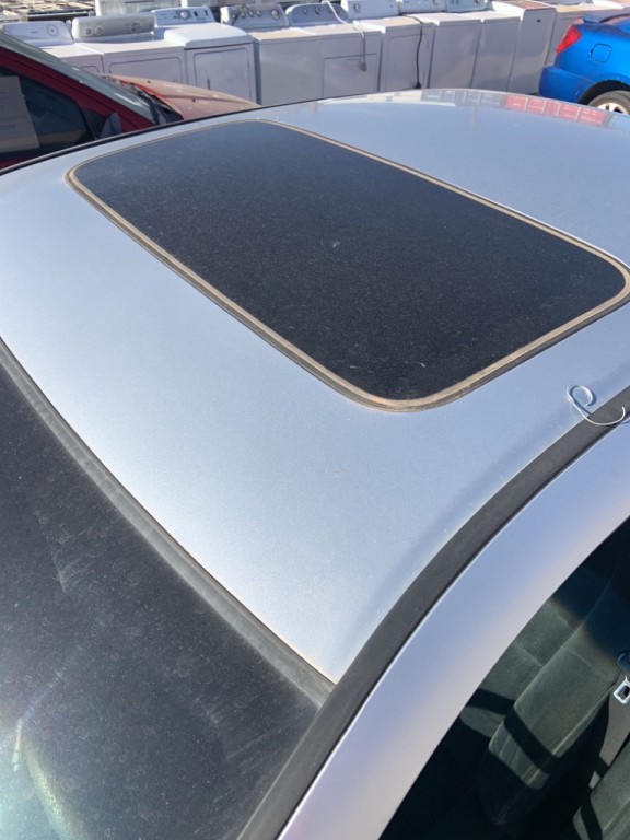 2005 Honda Accord Image 9