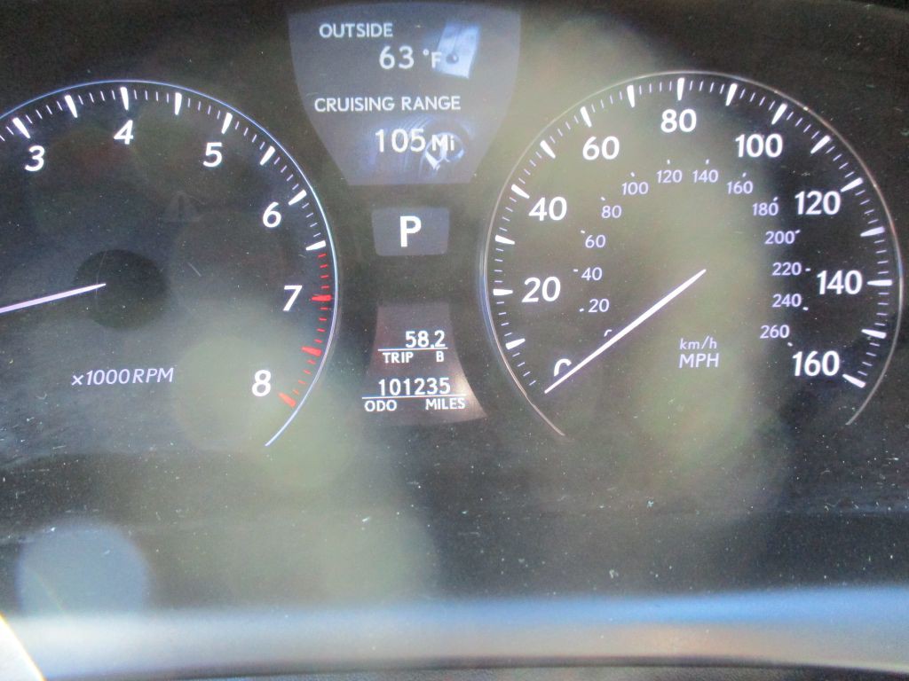 2012 Lexus LS Image 10