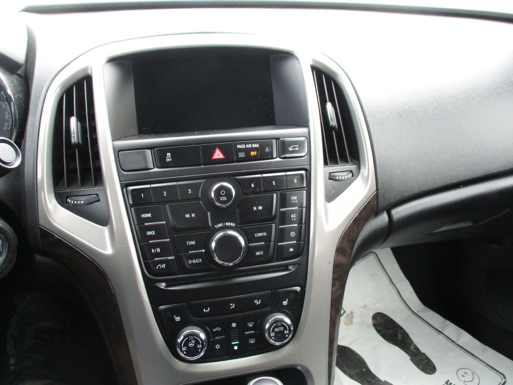 2016 Buick Verano Image 10