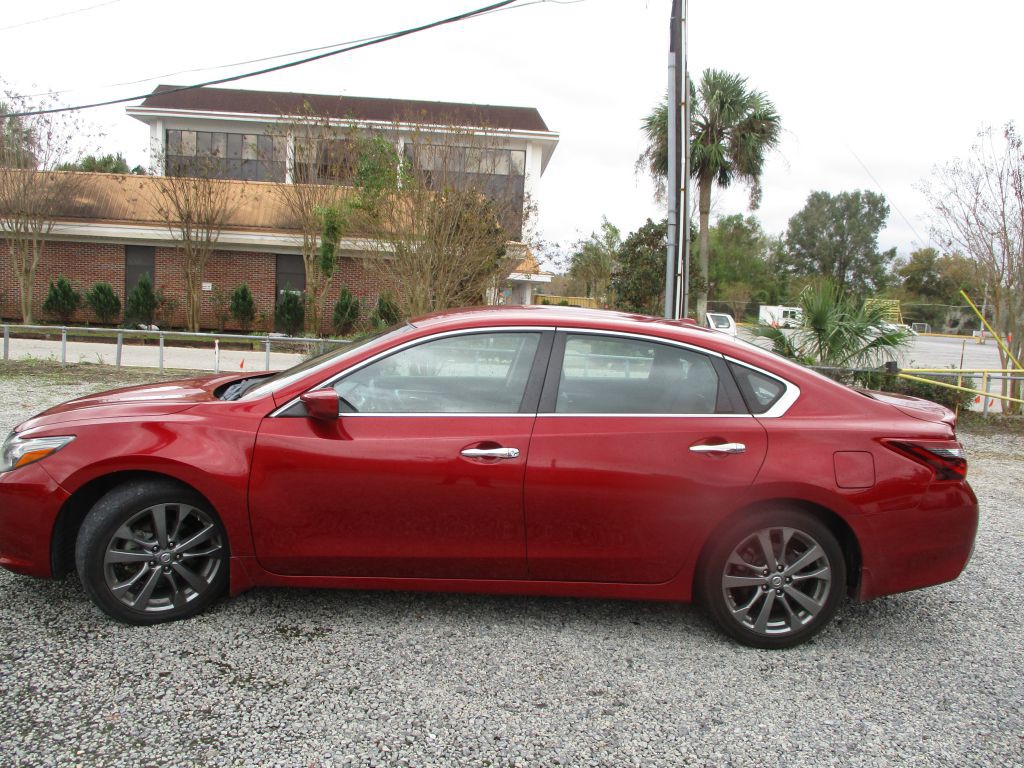 2018 Nissan Altima Image 1