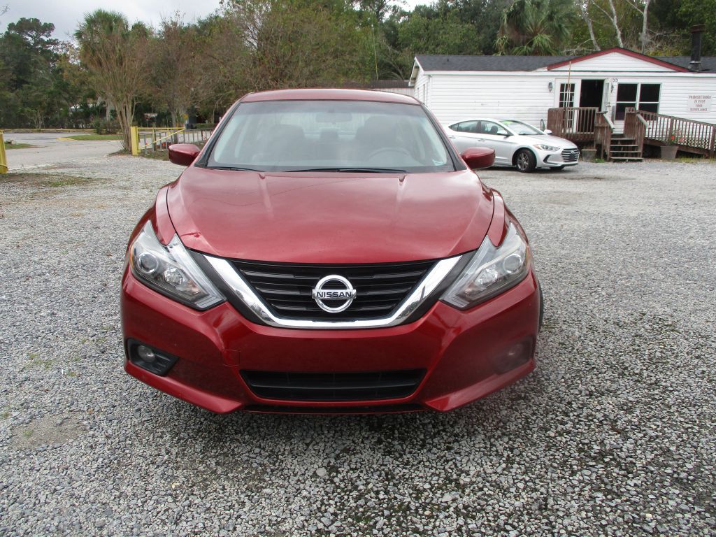 2018 Nissan Altima Image 2
