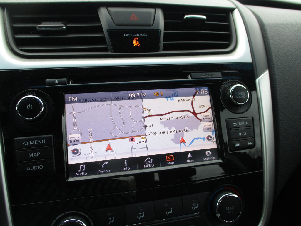 2018 Nissan Altima Image 11