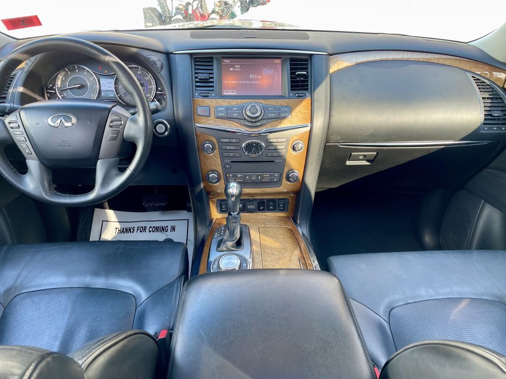 2014 INFINITI QX80 Image 11