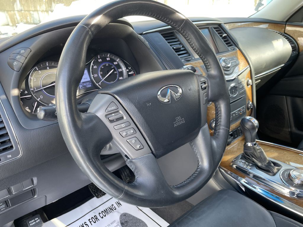 2014 INFINITI QX80 Image 12