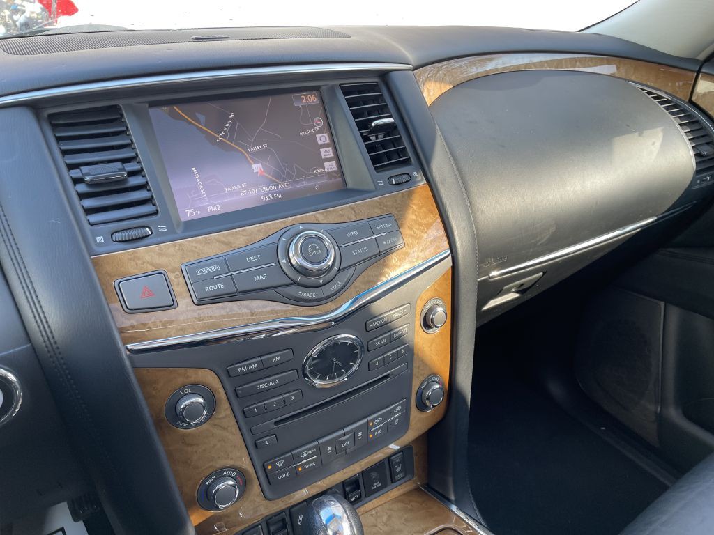2014 INFINITI QX80 Image 14