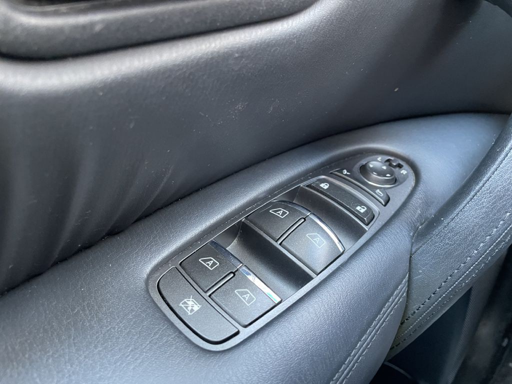 2014 INFINITI QX80 Image 18
