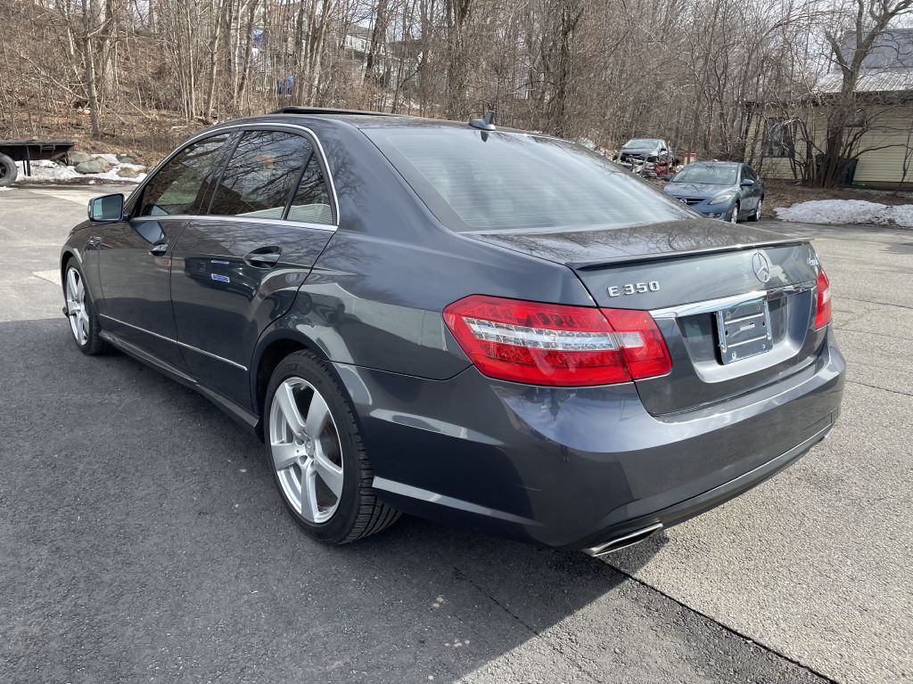 2011 Mercedes-Benz E-Class Image 5