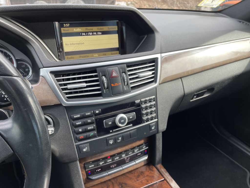 2011 Mercedes-Benz E-Class Image 13
