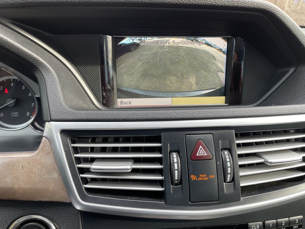 2011 Mercedes-Benz E-Class Image 14