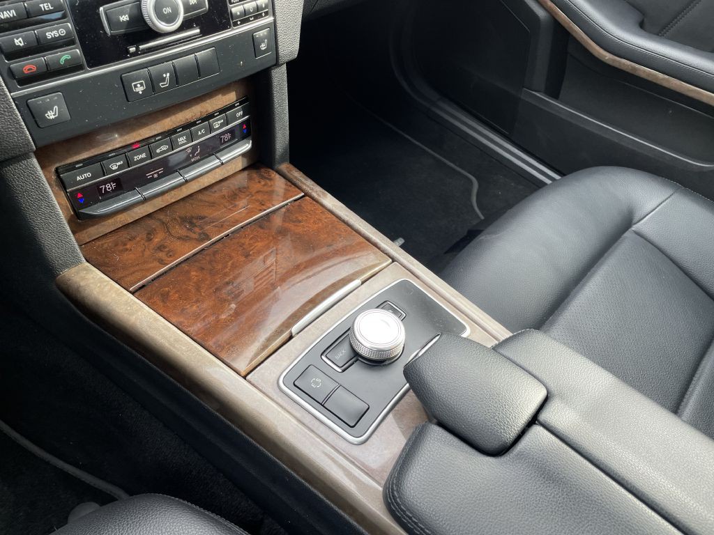 2011 Mercedes-Benz E-Class Image 16