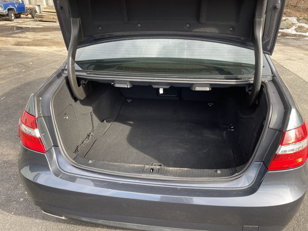 2011 Mercedes-Benz E-Class Image 26