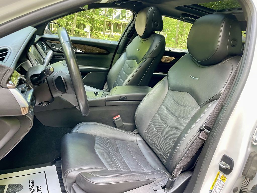 2017 Cadillac CT6 Image 23