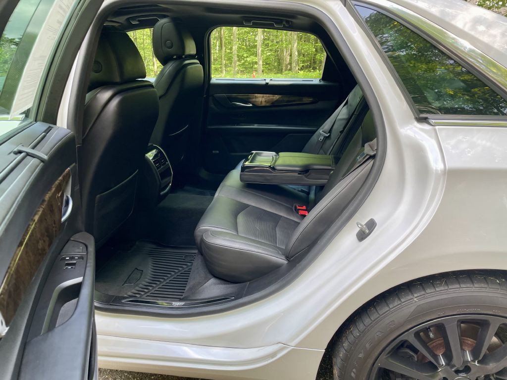 2017 Cadillac CT6 Image 30