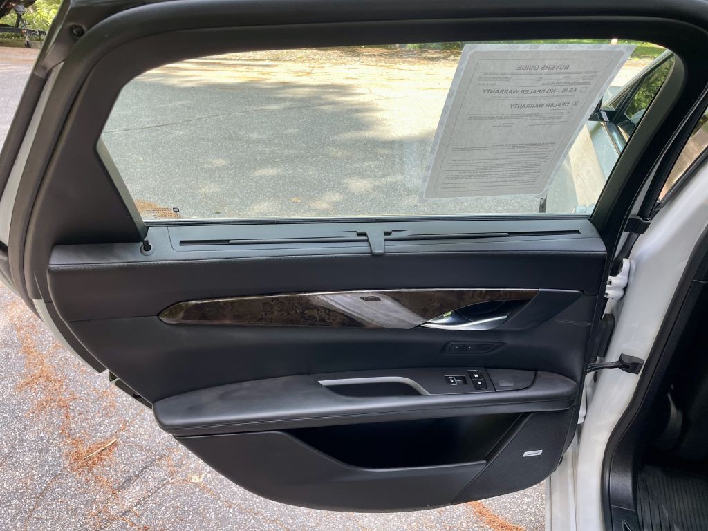 2017 Cadillac CT6 Image 32