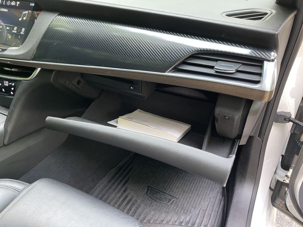 2017 Cadillac CT6 Image 38