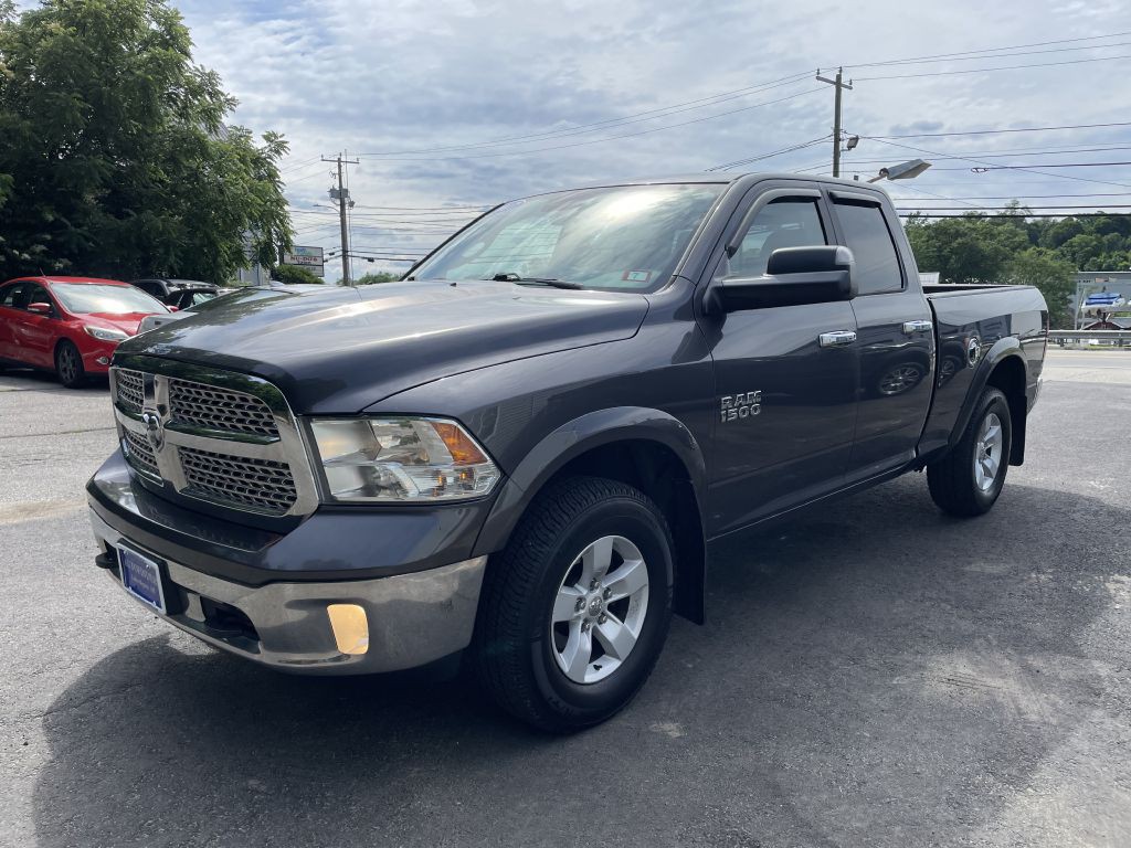 2017 RAM 1500 Image 3