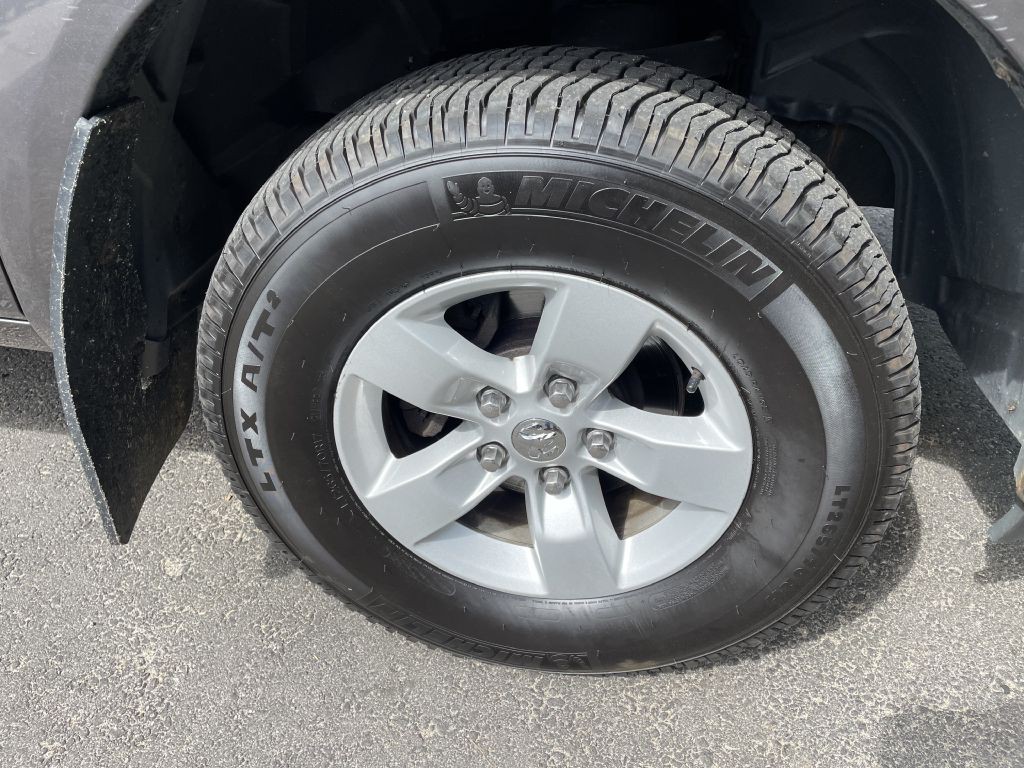 2017 RAM 1500 Image 9