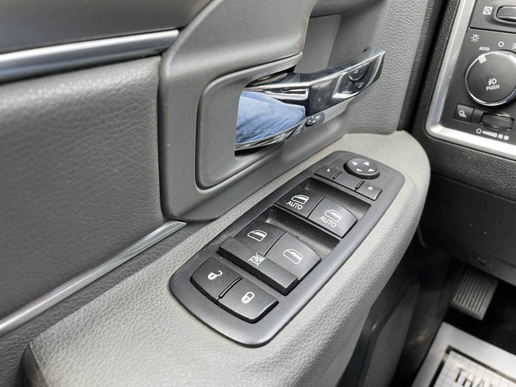 2017 RAM 1500 Image 18