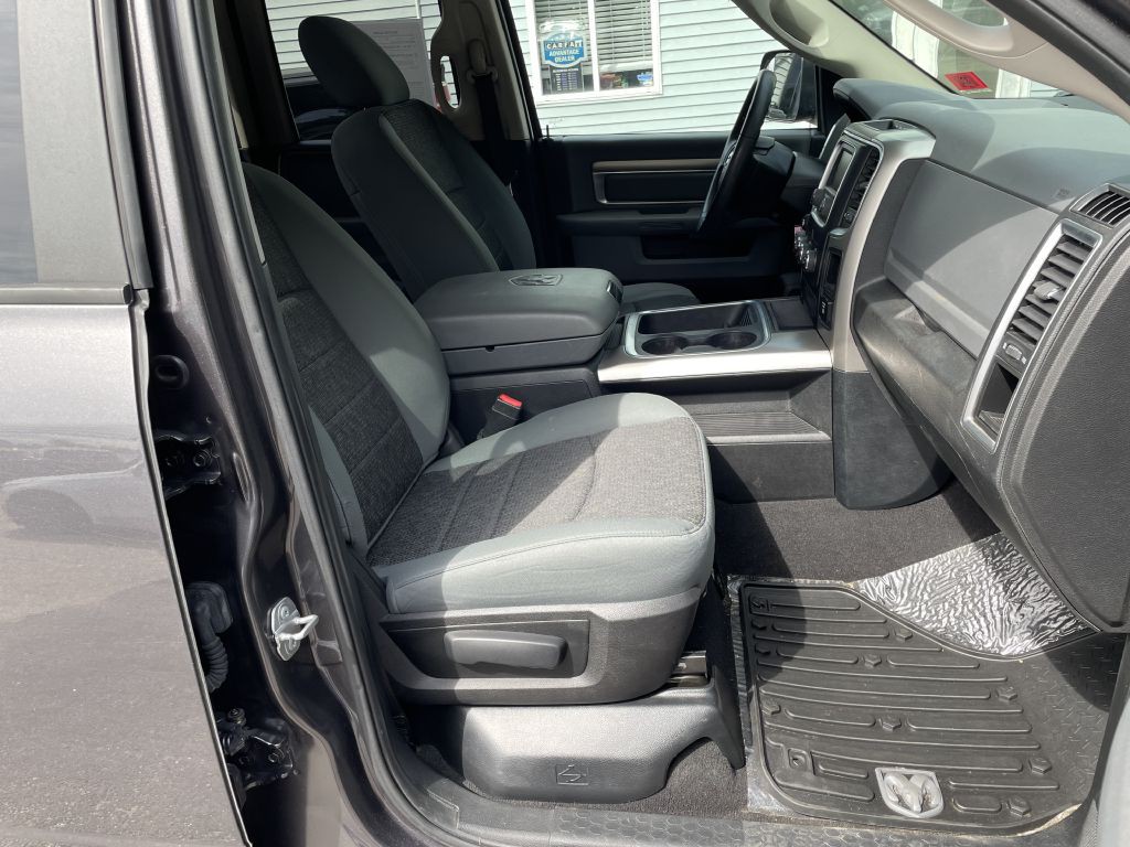 2017 RAM 1500 Image 22